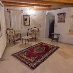 Zeus Cave Отель типа 