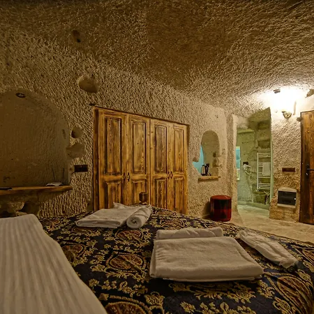 Zeus Cave Couette-café 4*