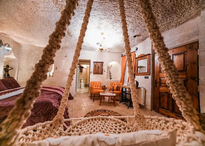 Zeus Cave Bed & Breakfast 4*