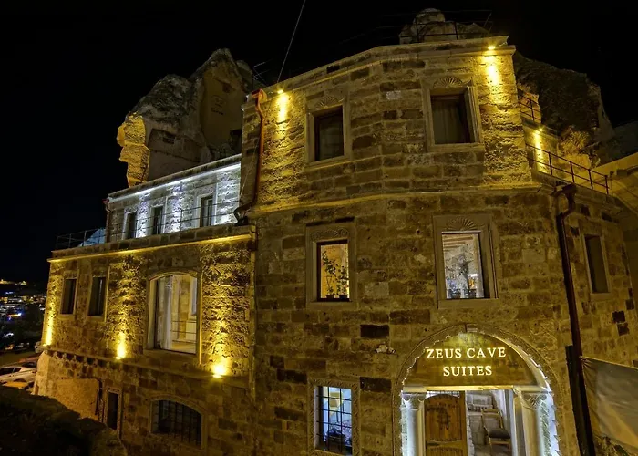 Zeus Cave 4*
