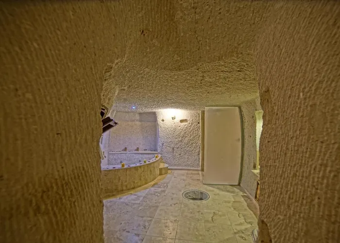 Zeus Cave Bed & Breakfast 4*